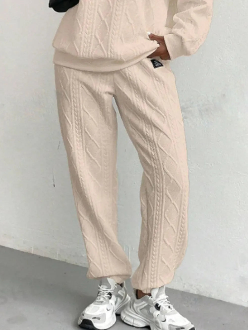 Women's jacquard long sleeved casual round neck sweatshirt and pants set